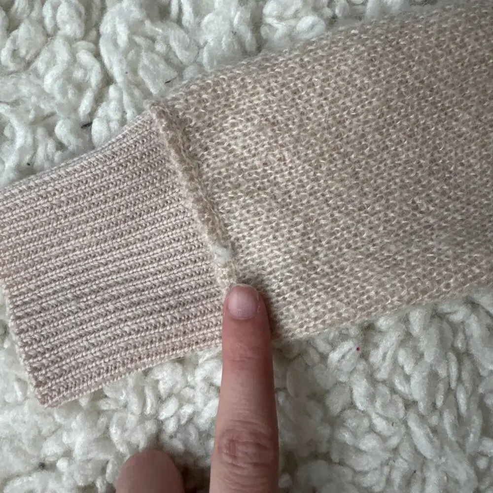 Magaschoni beige mohair